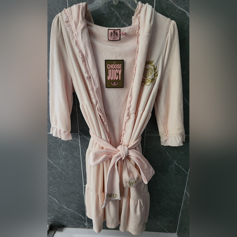 NWT Juicy Couture Pink Gold Embroidered Tiered Ruffle Hooded 3/4 Sleeve Robe S